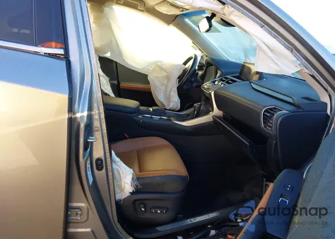 2019 Lexus Nx 300 z USA, uszkodzony, nr VIN JTJYARBZ6K2124570